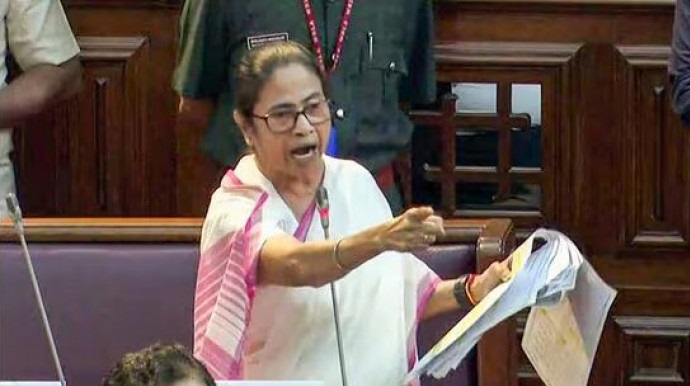 ধর্ষণের সর্বোচ্চ সাজা মৃত্যুদন্ডের বিধান রেখে বিধানসভায় উপস্থাপিত একটি বিল সর্বসম্মতিক্রমে পাস 